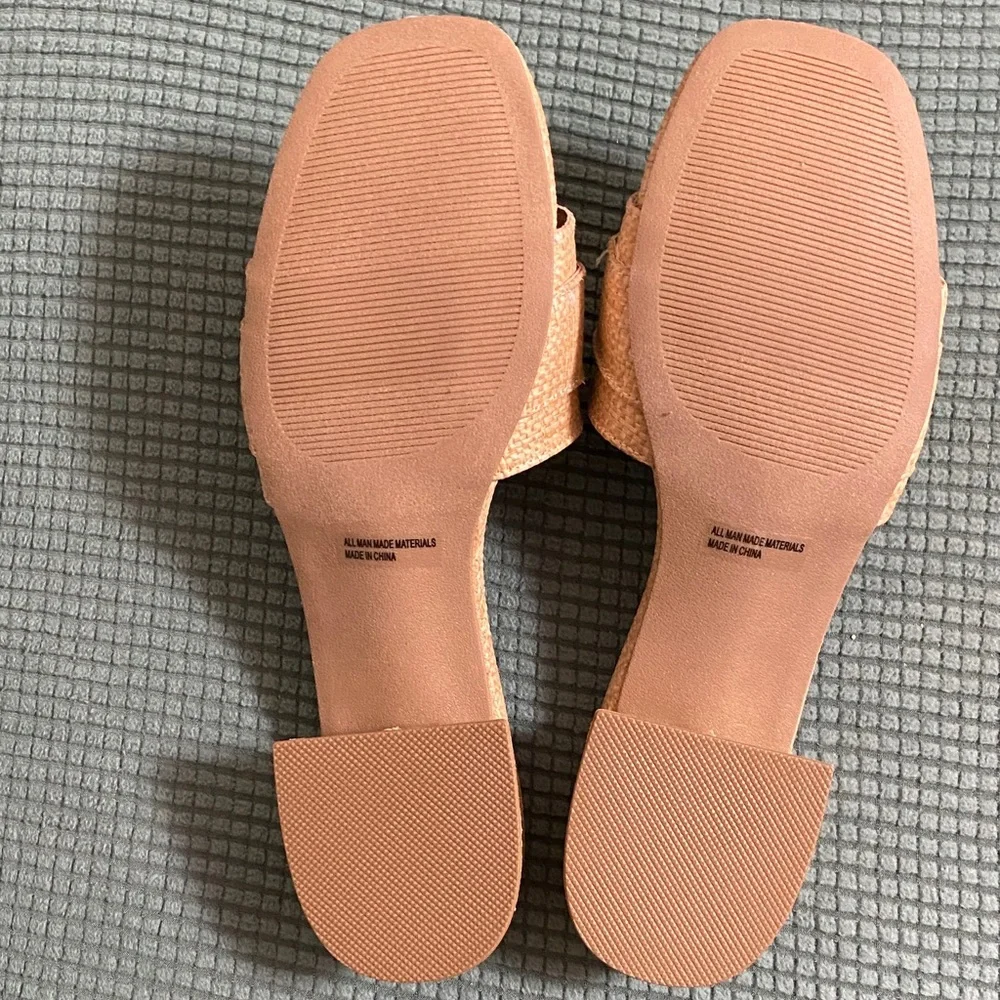 Tan New Dolce Vita Woven Slide Sandals Size 7.5